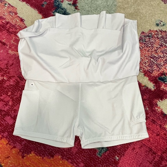 NWT Baleaf Running/Tennis Skirt - Size Medium - Picture 10 of 10